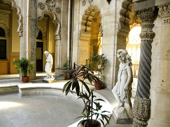Italian sculpture Felicci in the courtyards of Lakshmi Niwas Palace