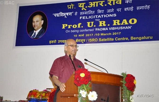 Professor U R Rao speaks at a felicitation for him at the ISRO Satellite Centre, Bengaluru, after he was awarded the Padma Vibhushan, the country's second highest honour this year. Photograph: Kind courtesy: ISRO Satellite Centre