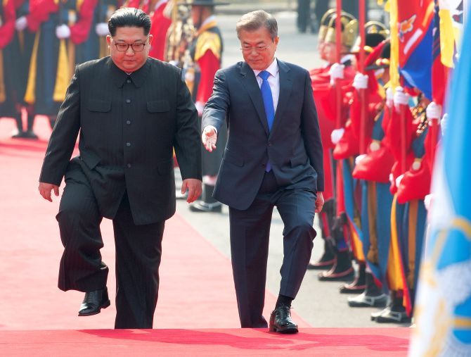 North Korean dictator Kim Jong Un, left, with South Korean President Moon Jae-in at Panmunjom, April 27, 2018