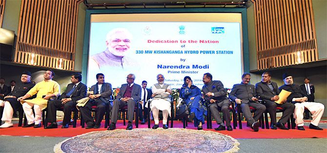 Prime Minister Narendra D Modi dedicates the 330 MW Kishanganga hydropower station to the nation at the Sher-i-Kashmir International Conference Centre in Srinagar, May 19, 2018. Photograph: Press Information Bureau