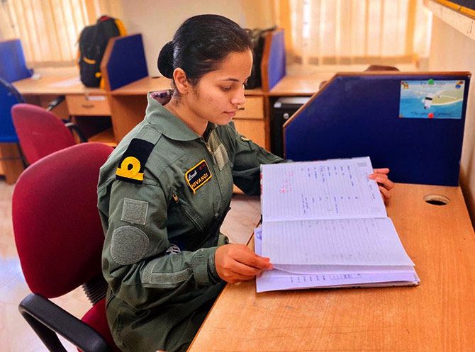 Sub Lieutenant Shivangi studied at the DAV school in Muzaffarpur, Bihar, and then engineering at the Manipal Sikkim University.