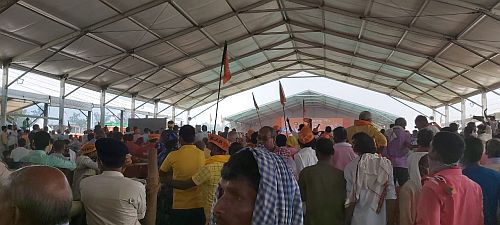 Crowds at the Modi rally in Sasaram. Pic courtesy: Sheela Bhatt