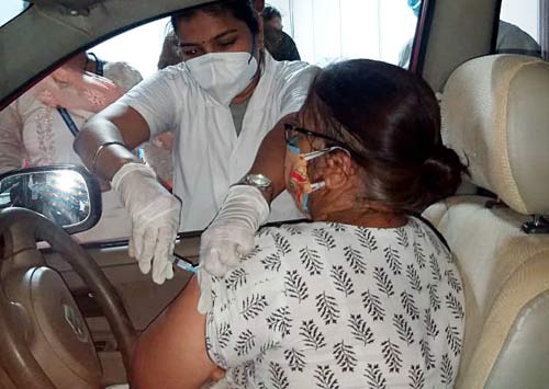 The drive-in vaccinations at Mumbai