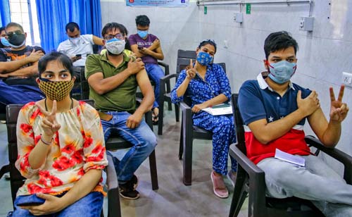Vaccinated adults in Mumbai