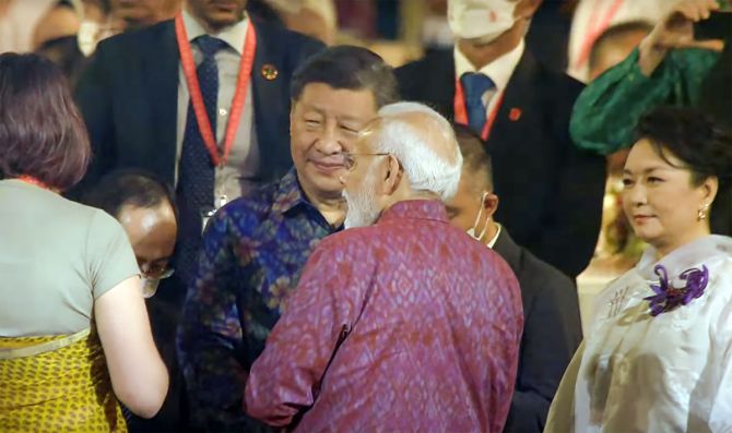 Narendra Modi and Xi Zinping