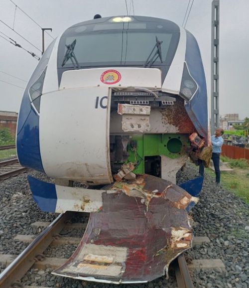 The damaged nose of the Vande Bharat Express