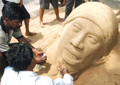 Ronaldinho sand sculpture