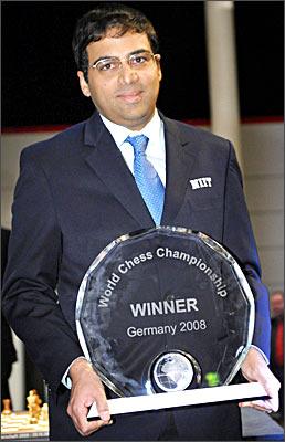 rediff.com: Vishy's moment of glory