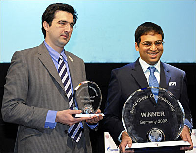 rediff.com: Vishy's moment of glory