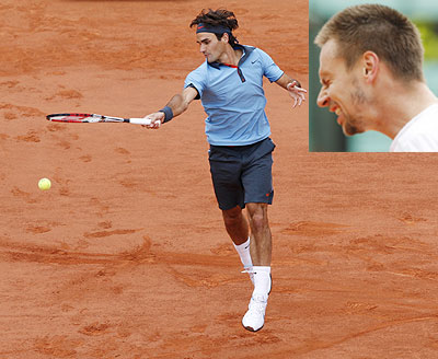 Roger Federer, Robin Soderling (inset)