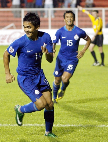 Chhetri celebrates with Baichung Bhutia after scoring against Tajikistan during their AFC Challenge Cup 2008