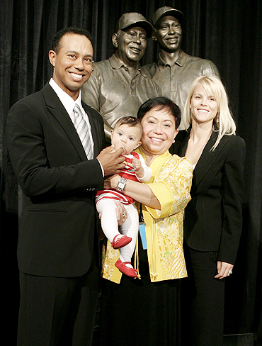 Tiger Woods (left) with daughter Sam, mother Kultida and his wife Elin Nordegren in 2008