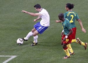 Robin van Persie scores for the Netherlands