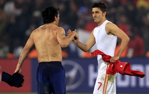 Chile's Medel and Spain's Villa exchange jerseys after their Group H match