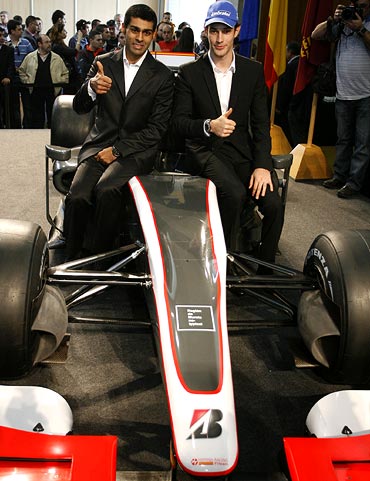 Karun Chandhok with team mate Bruno Senna