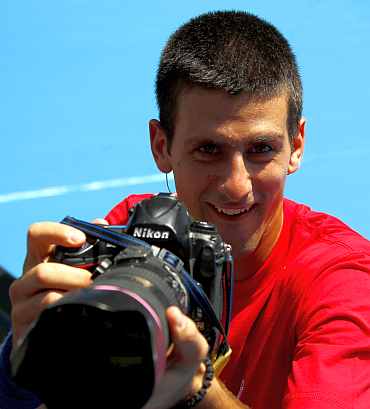 Nov Djokovics with the camera in Melbourne