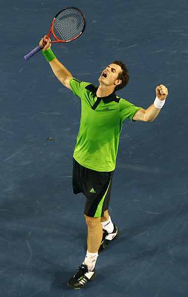 Murray, Djokovic do battle to fill the vacuum - Rediff Sports