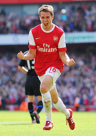 Arsenal's Aaron Ramsey celebrates after scoring against Manchester United