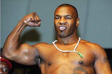 tyson mike frazier 2002 weigh joe champ lennox memphis lewis fight usa young rediff sports respect weight heavyweight