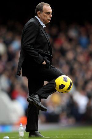 Ex-Real Madrid frontman van Nistelrooy lands first major coaching role