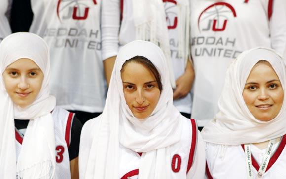 Saudi Arabia's Jeddah United train before their friendly basketball game against Jordan's Al Reyadeh in Amman, on April 21, 2009