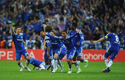 Chelsea players celebrate the winning penalty during UEFA Champions League Final against FC Bayern Muenchen