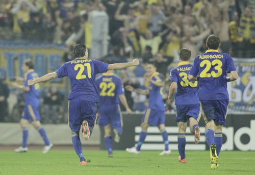 BATE Borisov's teammates celebrate