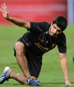 Rodgers says Suarez comments undermine club's dignity