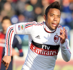 Robinho extends AC Milan contract to 2016