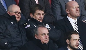 Newcastle United's Assistant manager John Carver (back row centre)