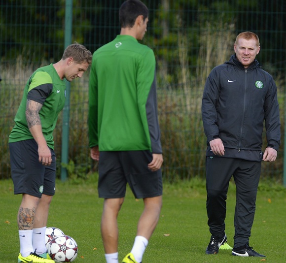 Celtic's manager Neil Lennon (right) and player Kris Commons (left)