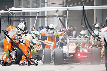 Paul di Resta of Great Britain and Force India stops for a pitstop during the Korean Formula One Grand Prix at Korea International Circuit in Yeongam-gun, on Sunday
