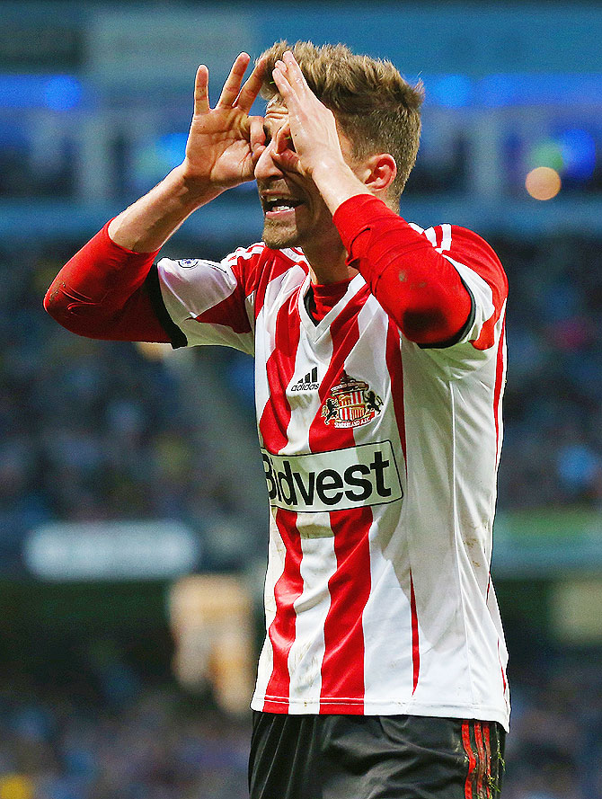 Fabio Borini of Sunderland makes a gesture during the Barclays Premier League match against Manchester City on Wednesday