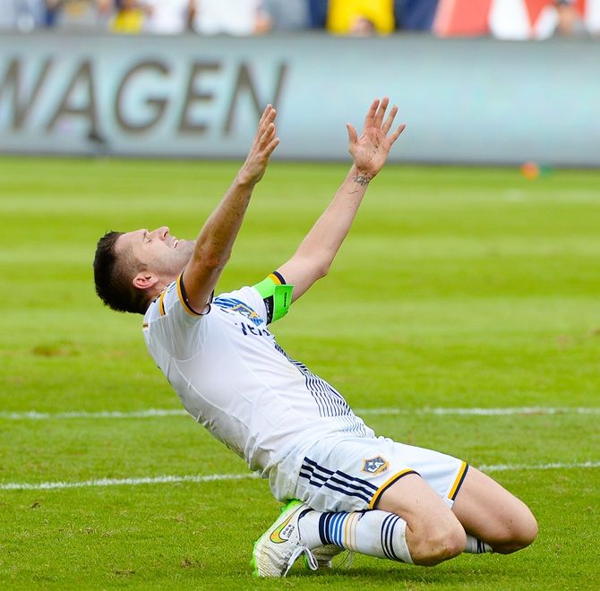 Robbie Keane of the Los Angeles Galaxy reacts