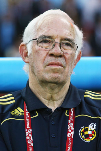 &quot;The RFEF is sorry to announce the death of Luis Aragones,&quot; read a statement on their website. - 01aragones