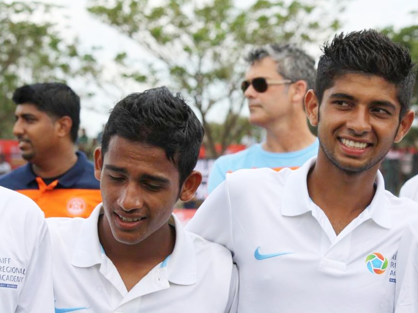 In the background: Scott O'Donnell with AIFF's Navi Mumbai Regional Academy Manager Shailesh Karkera,right
