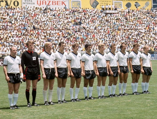 The West German football team line up
