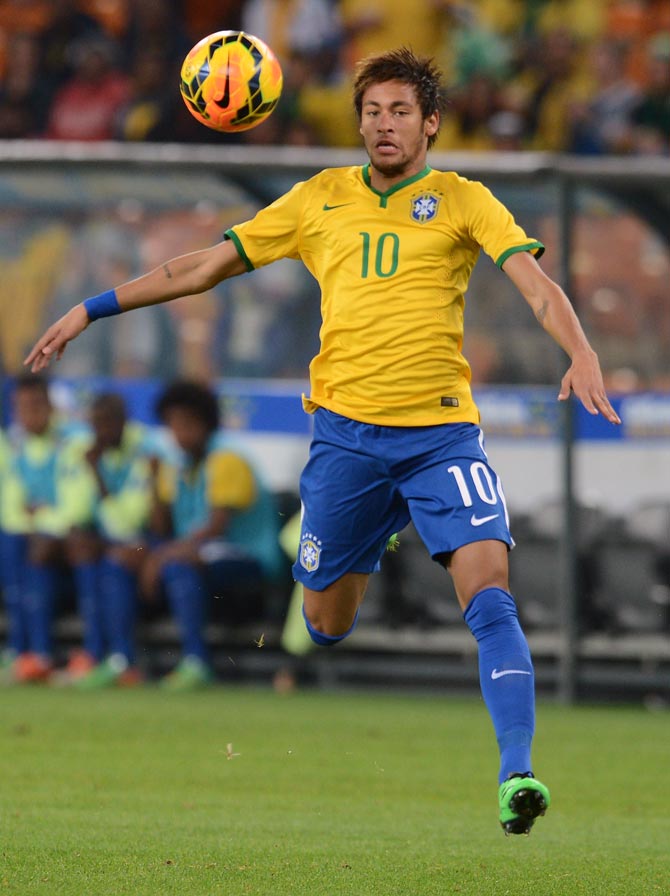 Neymar Can Handle World Cup Pressure Says Pele Rediff Sports
