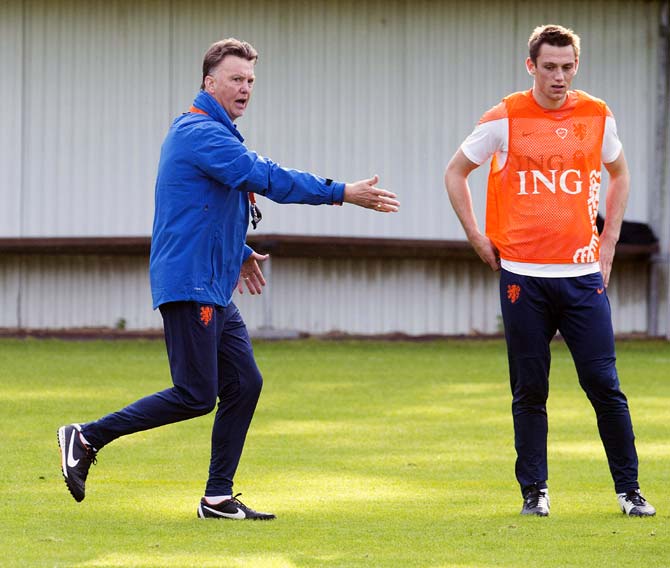 Louis van Gaal during a World Cup training session for the Netherlands.