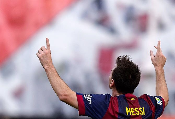 Lionel Messi celebrates a goal