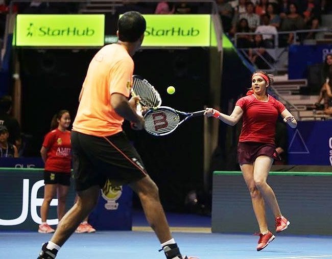 Indian Aces' Sania Mirza and Rohan Bopanna in action