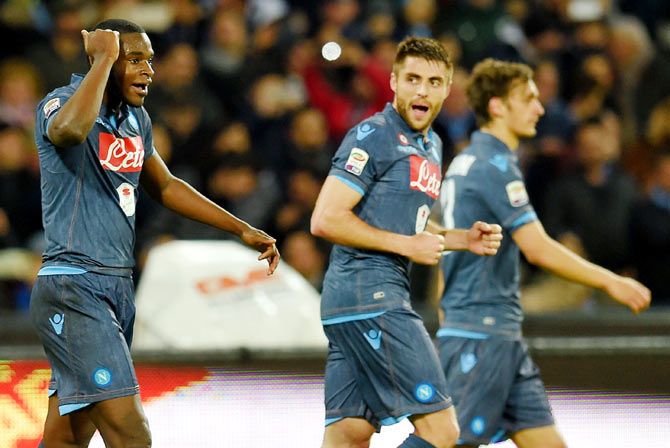 Duvan Zapata of Napoli celebrates after scoring the opening goal during the Serie A match between SSC Napoli and US Sassuolo Calcio at Stadio San Paolo on Monday