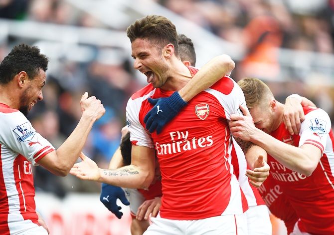 Olivier Giroud of Arsenal celebrates