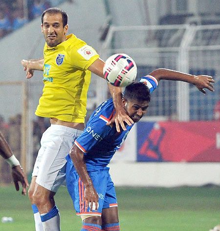 FC Goa and Kerala Blasters players in action during their ISL match at Nehru Stadium, in Fatorda, Goa on Thursday.