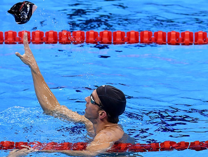 Wardrobe Malfunction Could Not Stop Phelps From Winning St Gold Rediff Com Sports