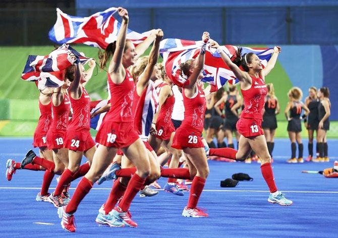 Britain celebrates after defeating the Netherlands to win the women's hockey gold on Saturday