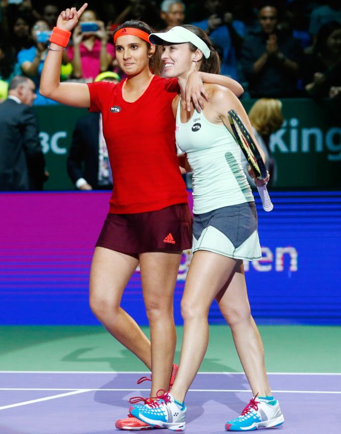 Martina Hingis (right) and Sania Mirza
