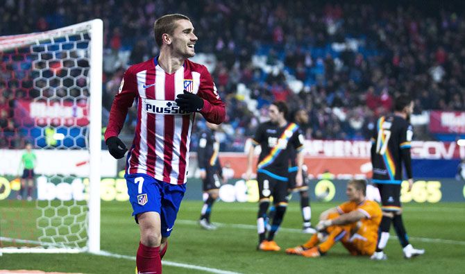 Atletico de Madrid's Antoine Griezmann celebrates scoring their second goal against Rayo Vallecano de Madrid in their Copa del Rey Round of 16 second-leg match at Vicente Claderon stadium in Madrid on Thursday