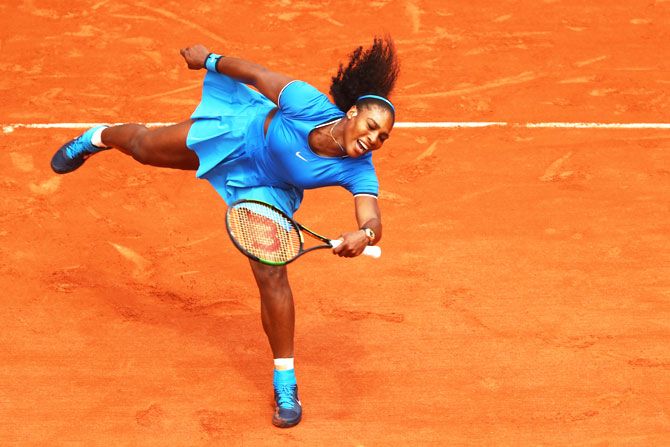 Serena Williams loses her balance