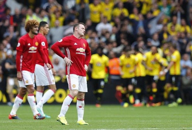 Manchester United's Wayne Rooney looks dejected